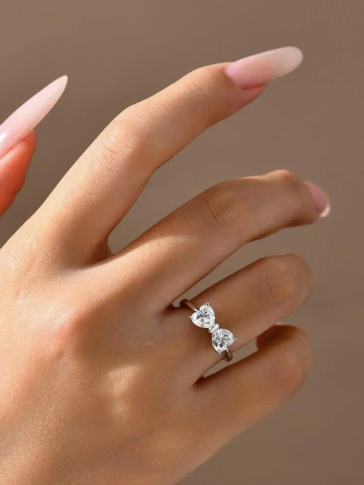 ATTA GEMS Classic D VVS1 Color Heart Cut 1.6CT Synthetic Moissanite Ring for Women Adult 925 Sterling Silver Rings Engagement Wedding Jewelry Gift
